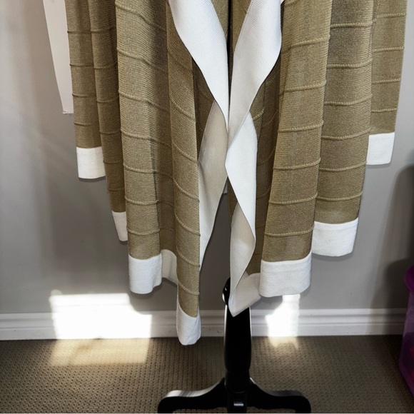 Misook Women’s XL Elegant Tan and White Women's Sweater Waterfall Semi Sheer - Picture 5 of 10